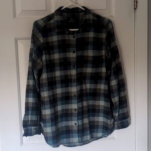 Bottom down plaid shirt